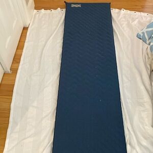 THERMAREST SELF INFLATING SLEEPING PAD FOR CAMPING